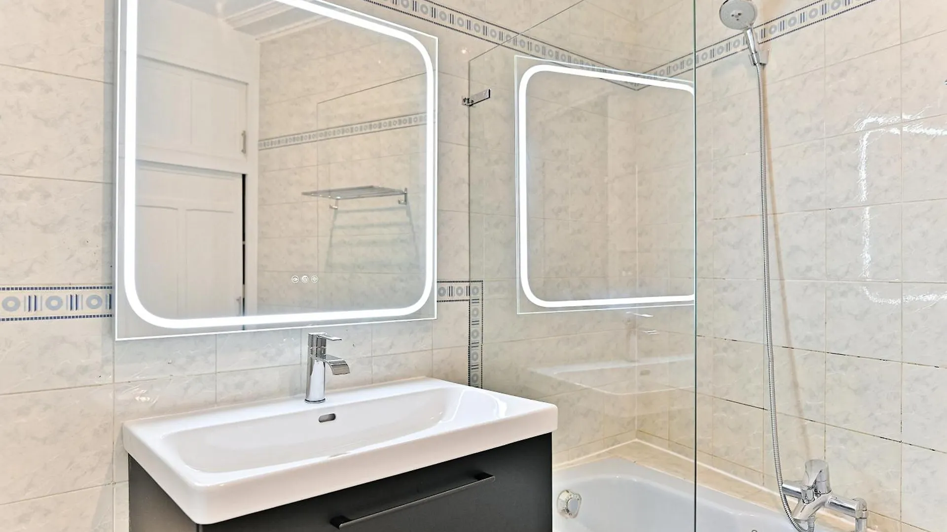 Daire Appartement Proche Gare Montparnasse - IV Paris
